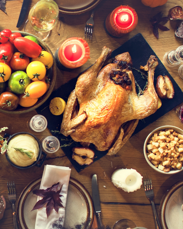 thanksgiving-dinner-spread